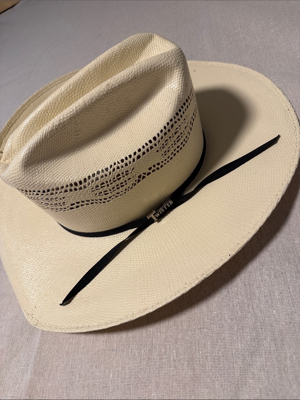 Twister Cream Bangora Straw Cowboy Hat - Vented Crown